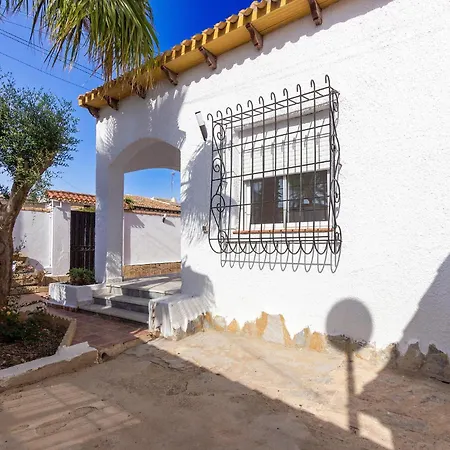 Awesome In Punta Prima With Kitchenette 4* Punta Prima (Alicante)
